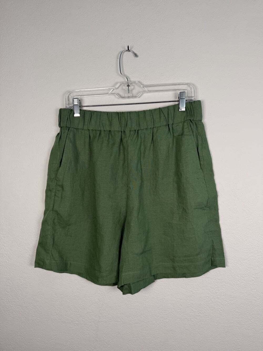J.CREW Women's Tropez Lightweight 100% Linen Utility Green Linen Short M Coastal
